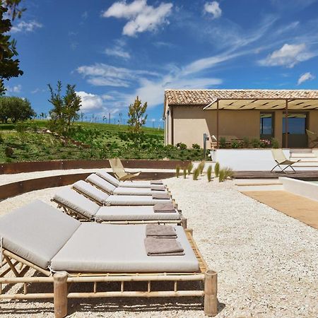 Bed and Breakfast Casale Tre Gelsi Чинголи Экстерьер фото