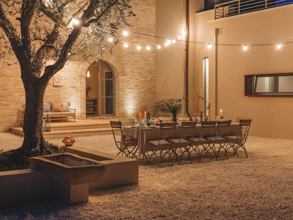 Bed and Breakfast Casale Tre Gelsi Чинголи Экстерьер фото