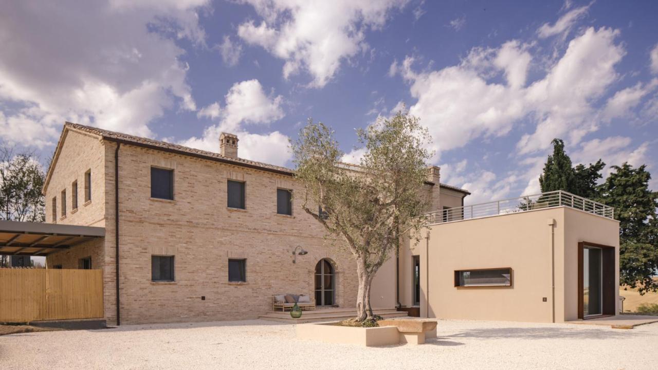 Bed and Breakfast Casale Tre Gelsi Чинголи Экстерьер фото