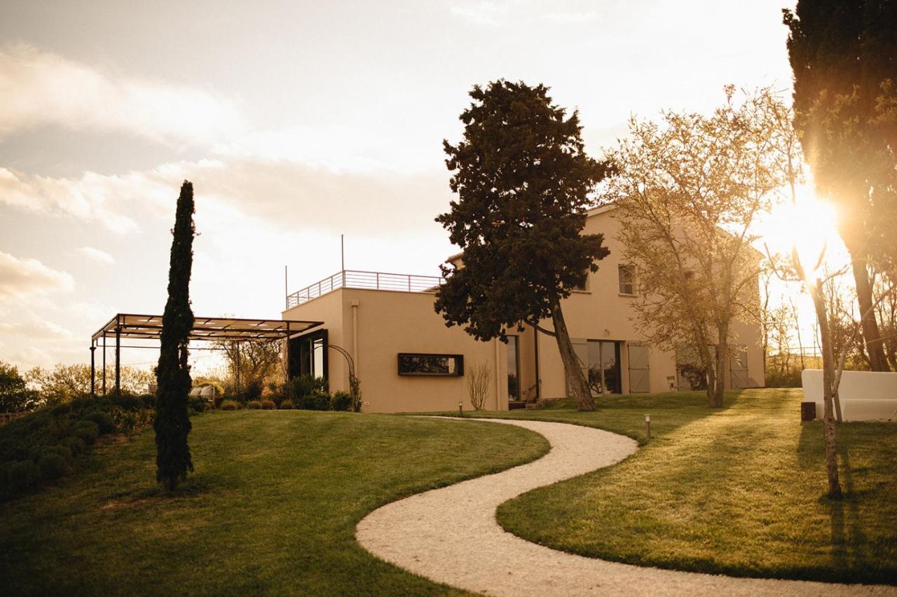 Bed and Breakfast Casale Tre Gelsi Чинголи Экстерьер фото